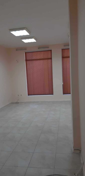Дава се под наем Офис в Търговище, Вароша - 55 кв.м за 204 € - Снимка #1