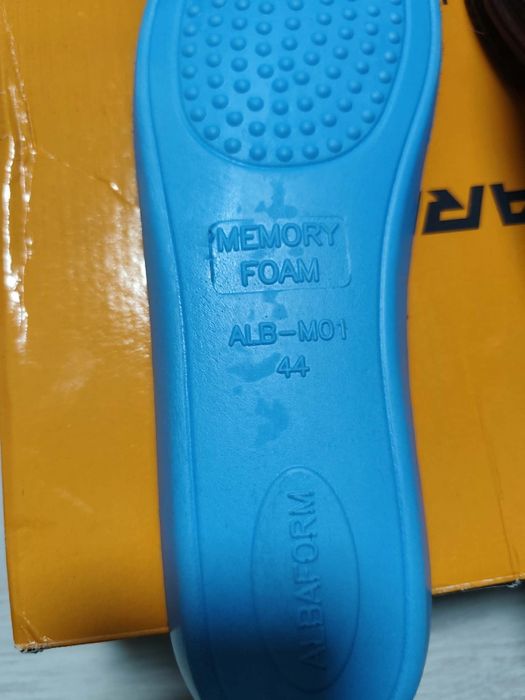 Продавам маратонки