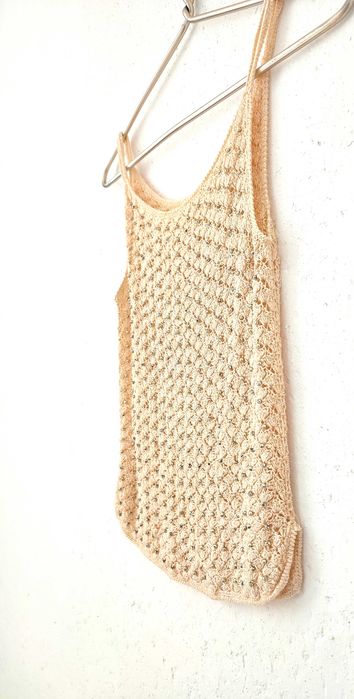 Топ вязанный с бусинками