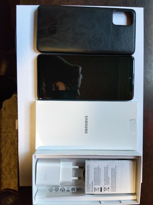 Продам смартфон Самсунг А51 4/64,