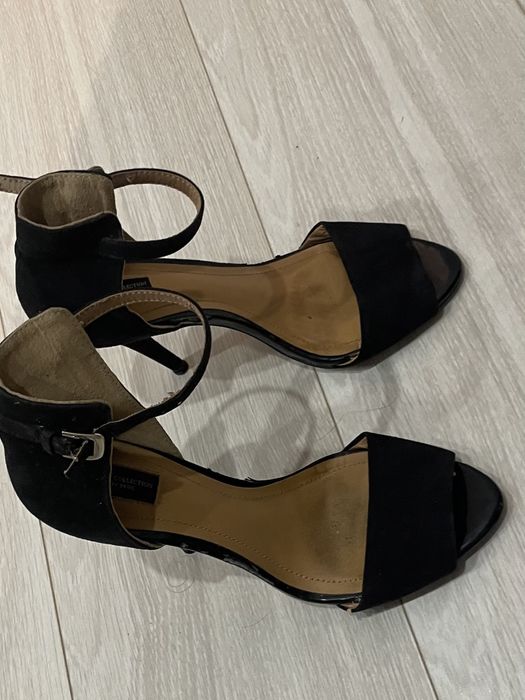 Продам босоножки ZARA