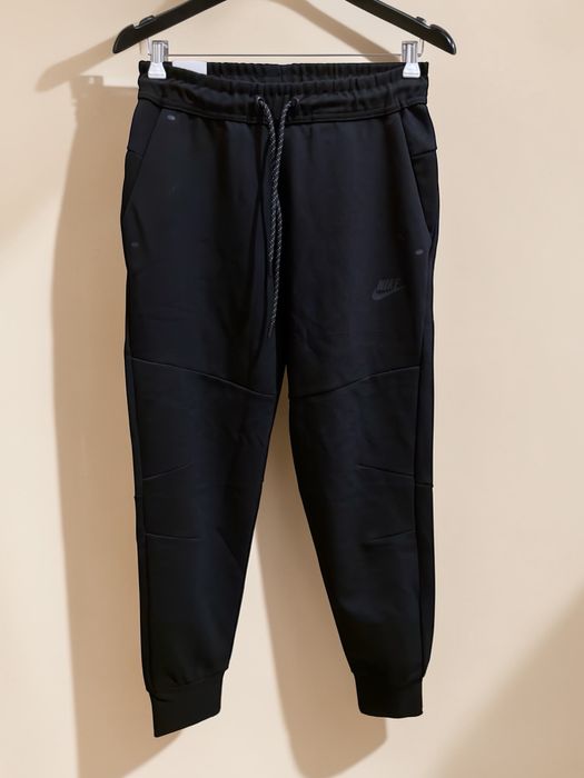 Nike Tech Fleece negru set complet trening bumbac M si XL