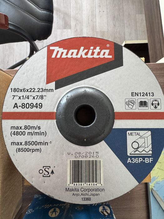 Продам отрезные и шлифовальные диски на болгарку.