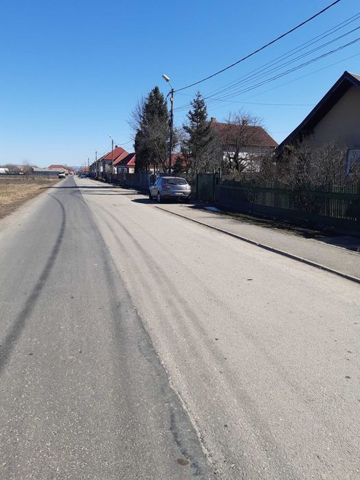 Vand teren intravilan,  5000 mp  20 euro/mp,  construibil utilitati la strada asfaltata zona rezidentiala  Lunca Calnicului