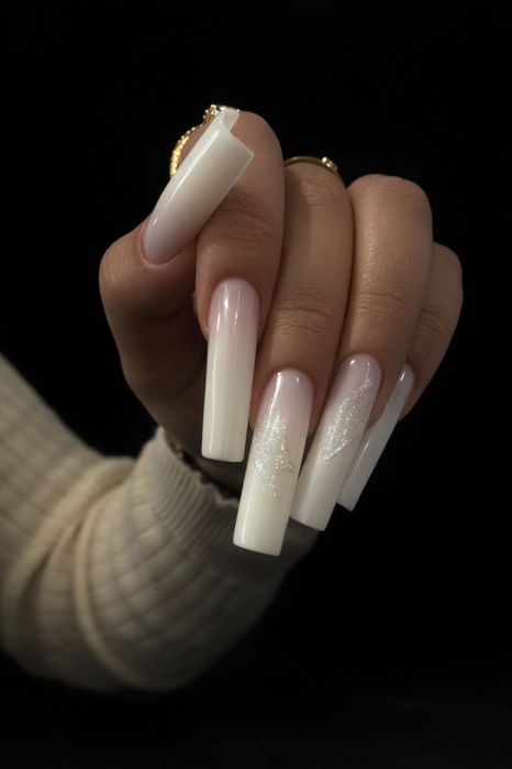 Ofer servicii manichiură/pedichiura