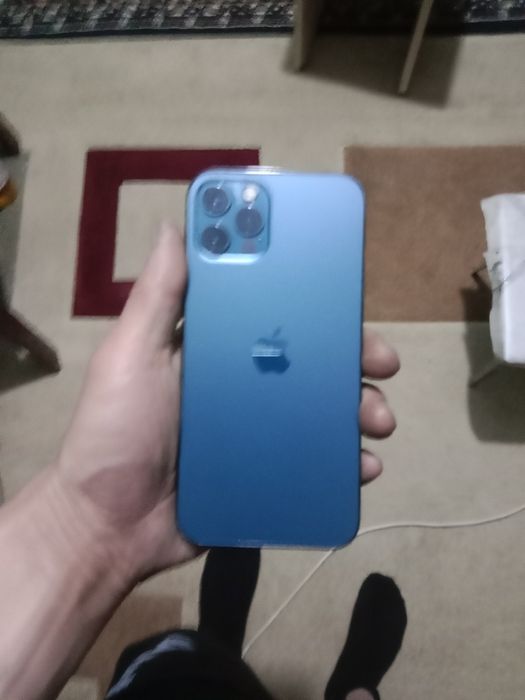iPhone 12 pro продам в хорошем состояний