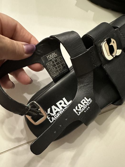 KARL LAGERFELD KIDS оригинални детски сандали нови 33 номер