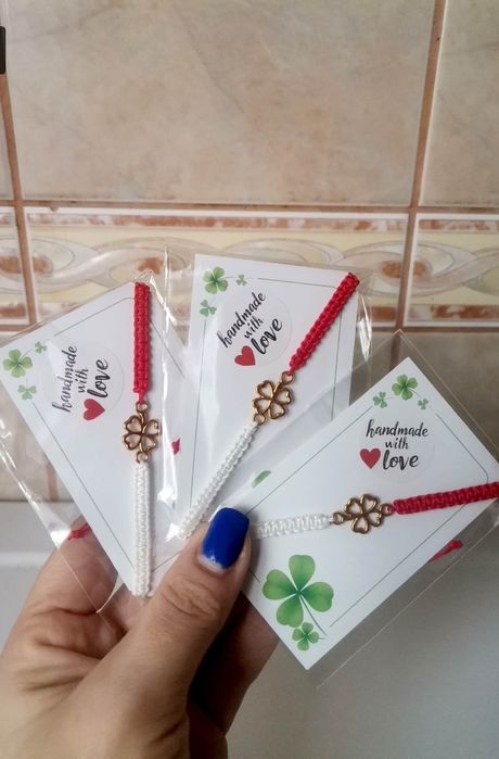 Lot 15 mărțișoare la alegere