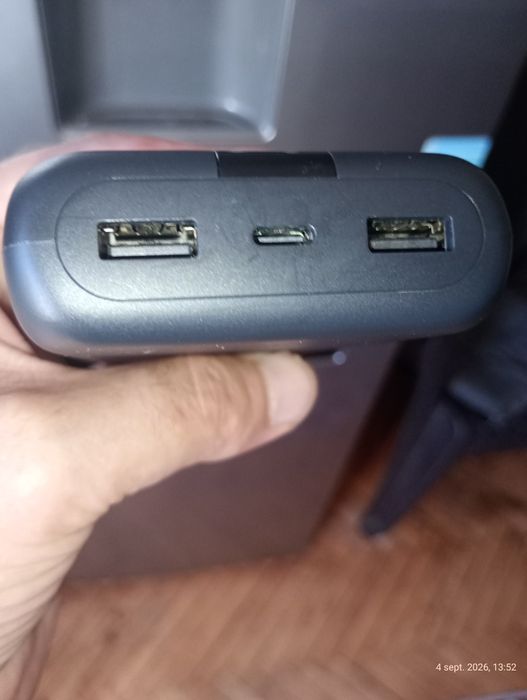 Baterie externa, telefon, laptop,stare impecabila,nu sunt chinezești,made in  Germania