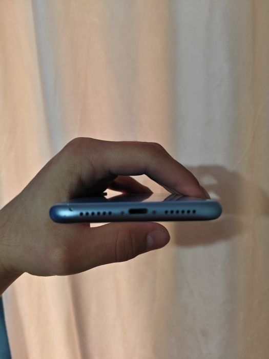 iPhone XR все родное