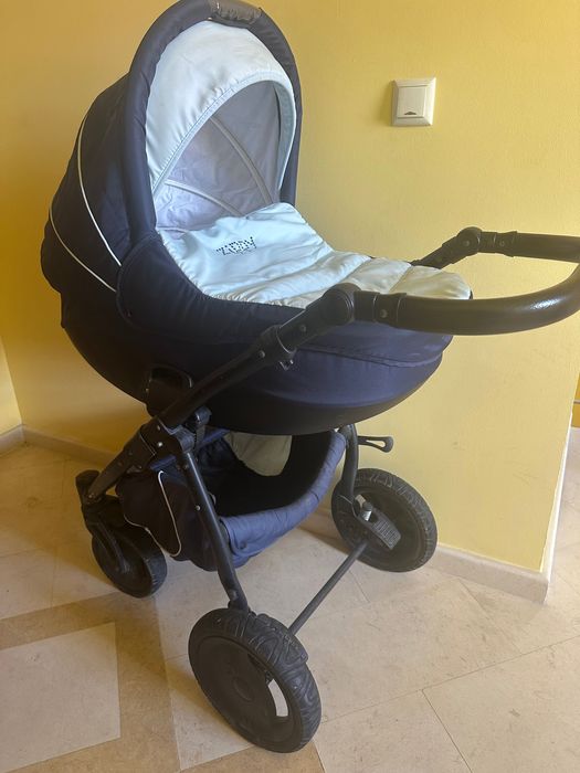 Бебешка количка ZIPPY 2 в 1