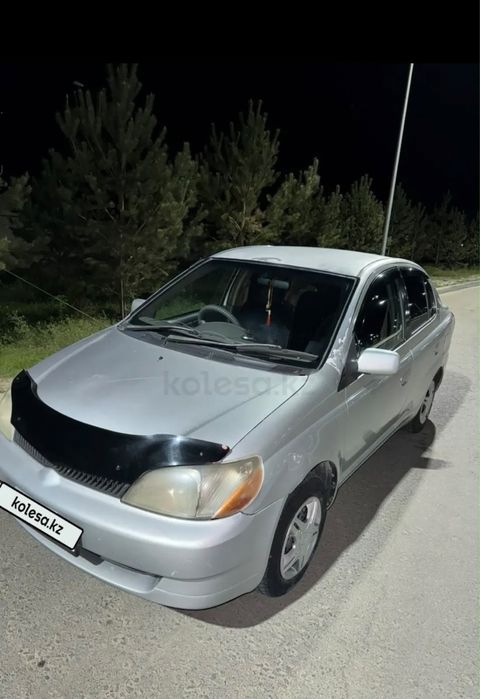 Продам машину Toyota platz