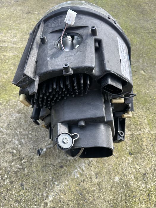 Bentley Mulsanne 2011 Десен фар за Части ОЕ