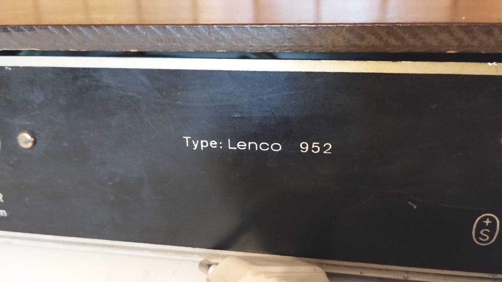 amplificator Lenco 952 amplituner