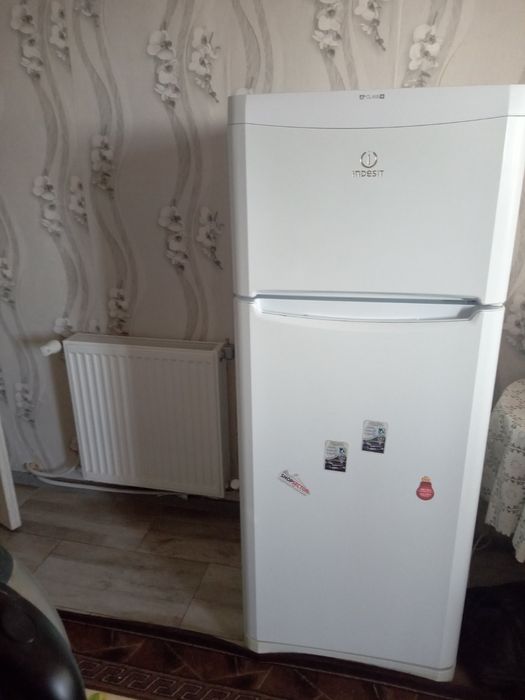 Хладилник indesit