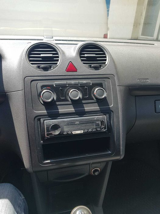 Vand VW CADDY autoutilitara 2015