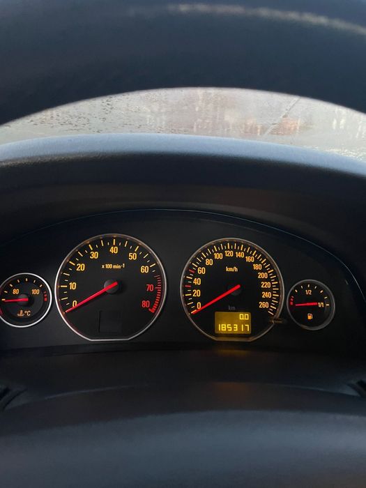 Vand Opel Vectra C 1.6benzina