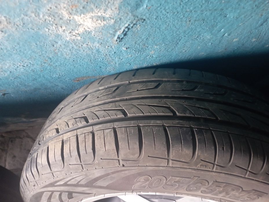 Продам диски вместе с шинами