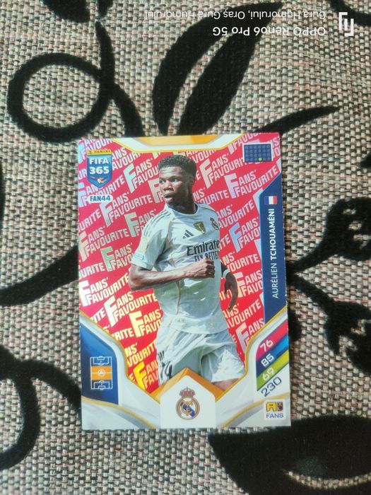 Cartonașe fotbal fiecare 25 de lei. Special: Ronaldo 100 lei. Am mai multe cartonase de genul ăsta