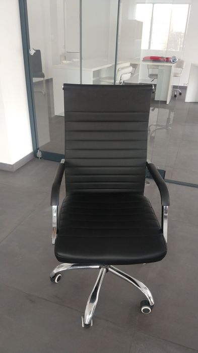 Vând mobilier birou