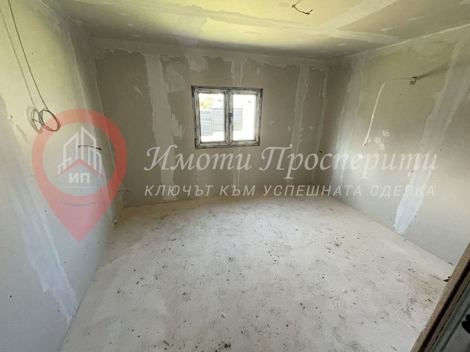 Къща в Перник, област-с.Долна Диканя площ 135 цена 220000