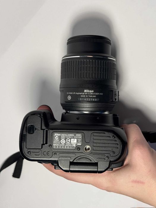 Kit Nikon D5000 (Doar 11k cadre) + Tamron 18-270mm + Nikon 18-55mm