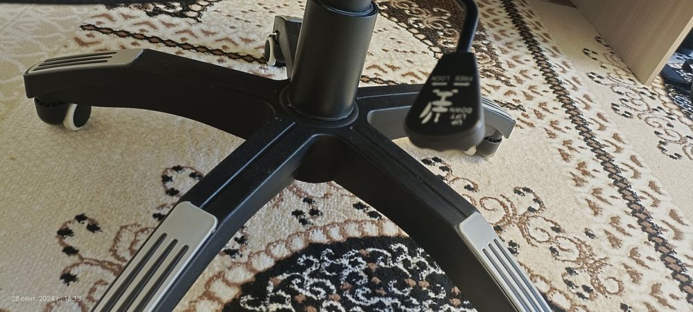 Продам кресло новое