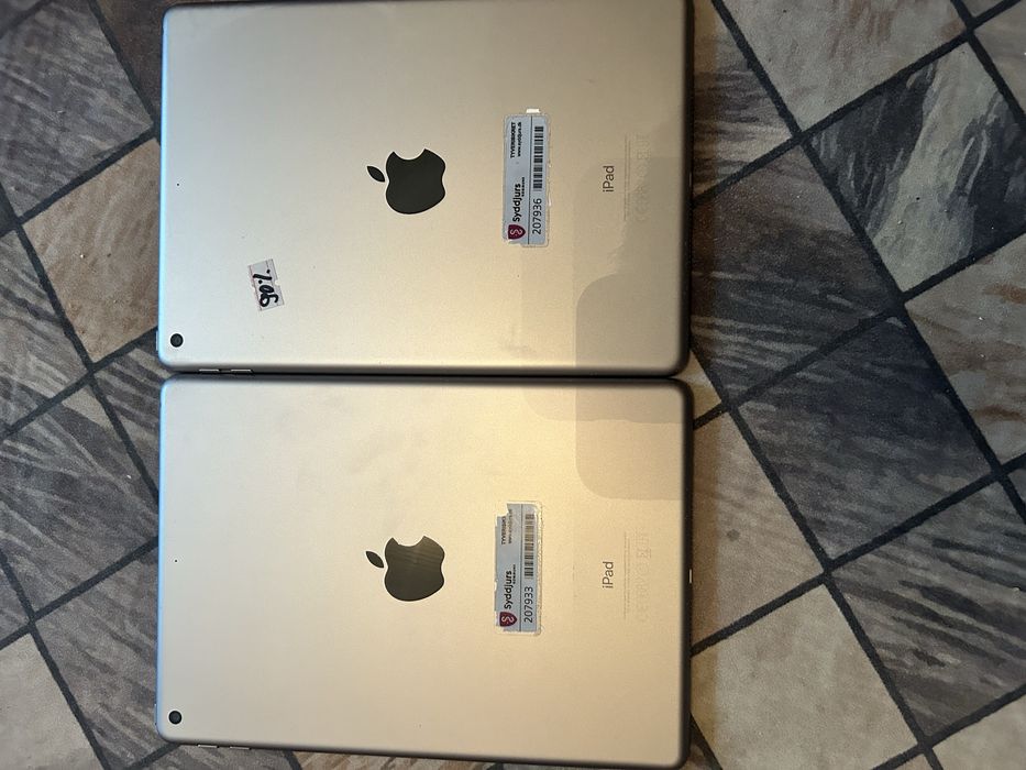 Vand / iPad ( generatia   A -5A ) space gary ,128 Gb , ca noi !