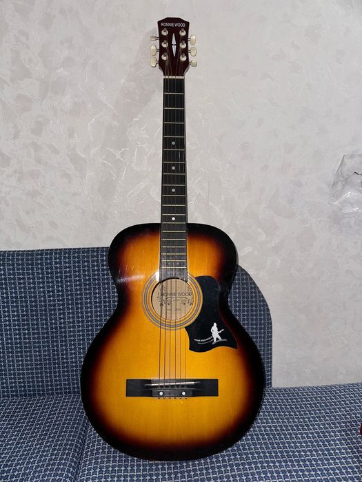 Акустическая гитара Ronnie Wood