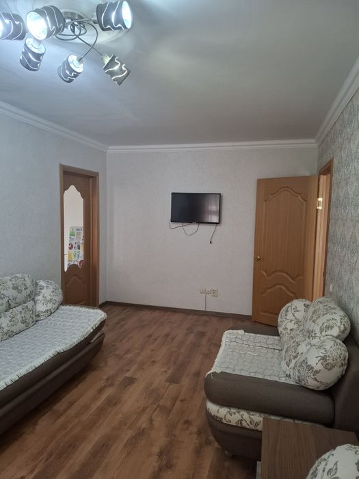 В центре 2ух комнатная, сдаётся впервые.