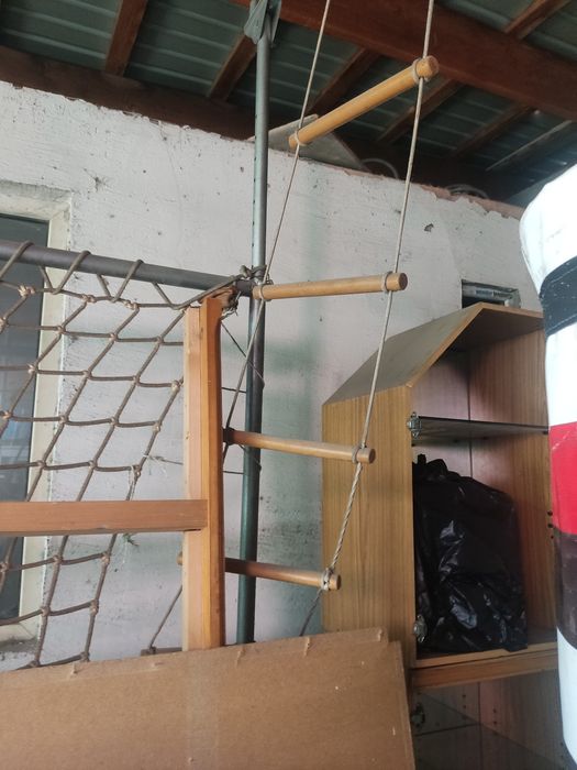 Продам детскую игровую площадку