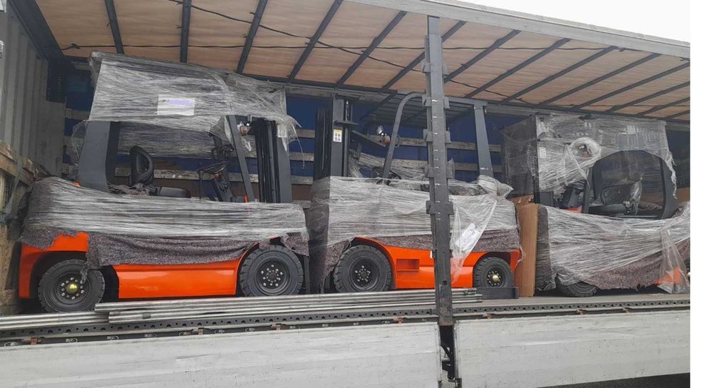 вилочный погрузчик