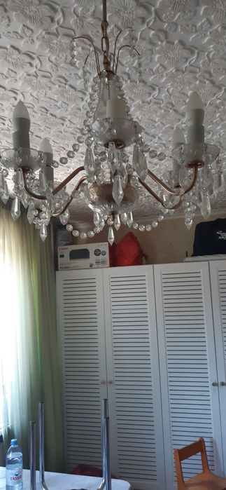 Продам люстра,шести рожковая,в хорошем состоянии.