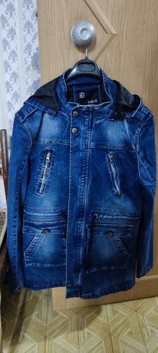 Продам куртку джинсовую новую