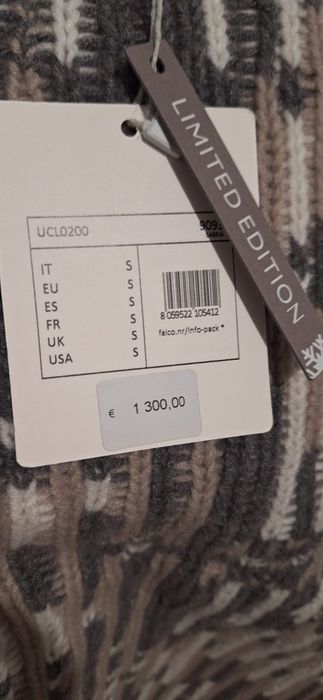 Pulover facut manual