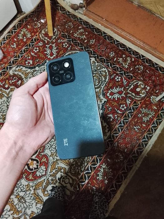 ZTE a55 состояние как новое срочно