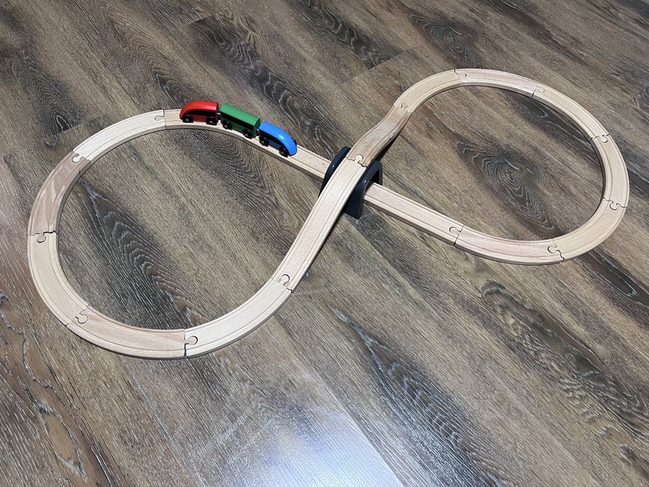 Играчки Икеа дървено влакче, обръщач, допълнителни релси 10 бр.