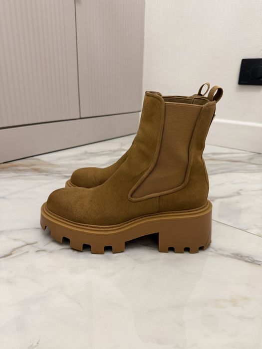 Zara ботильоны замшевые 37 р