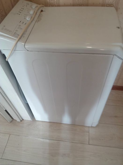 Продам стиральную машинку
