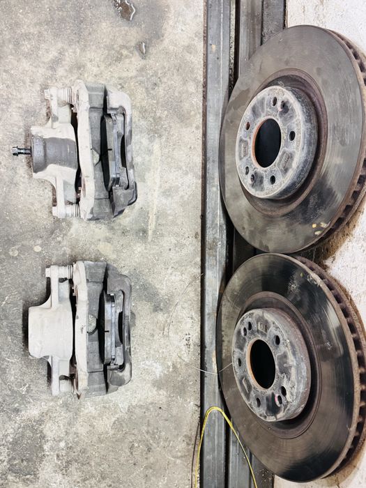 Тормозные диски суппортами