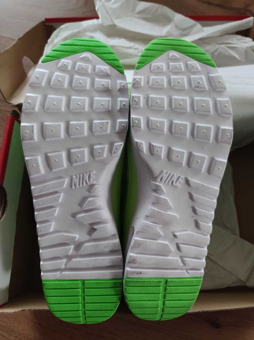 Маратонки Nike Air Max Thea