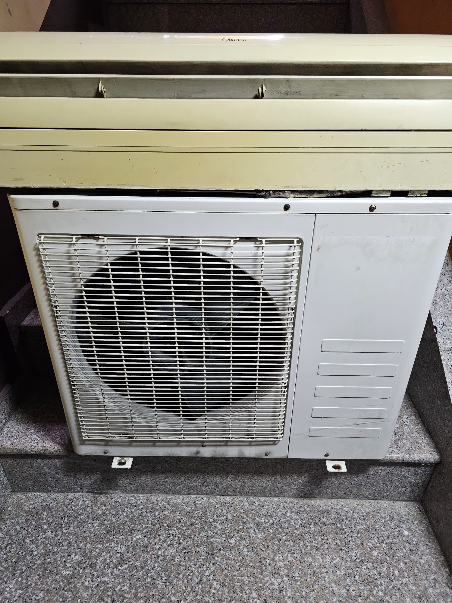 Климатик Midea / Мидеа 18 - ка и 24 - ка гр. Пловдив Кършияка • OLX.bg