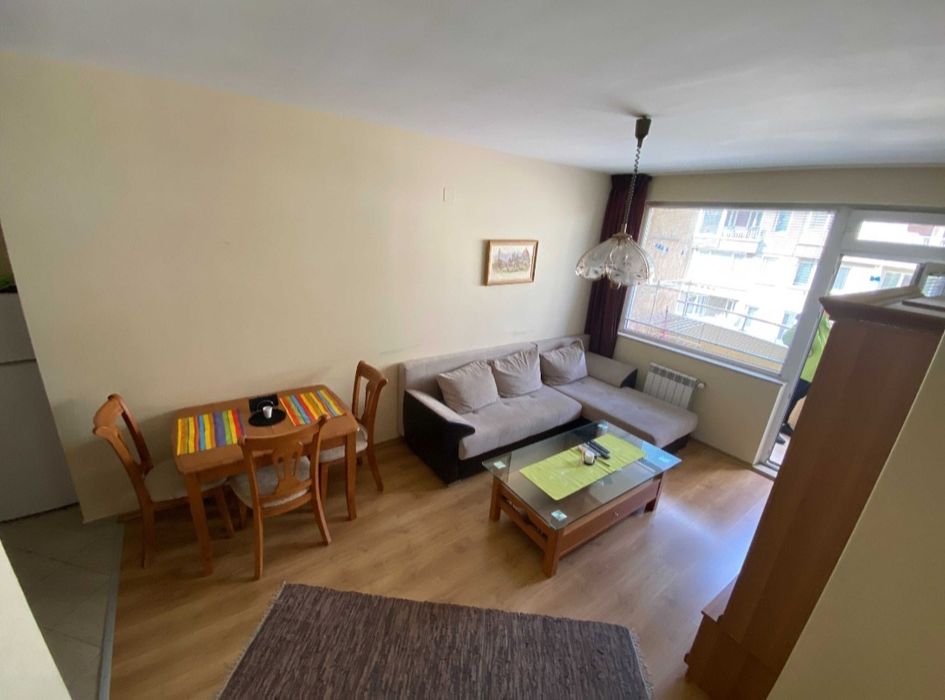 Банишора двустаен 460€