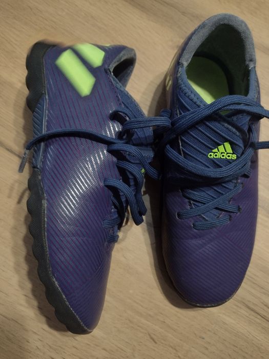 Детски футболни обувки Найк- бутонки- 34, Адидас стоножки - 33