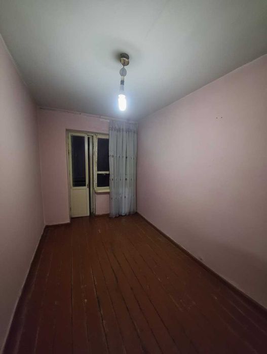 Продается 4 комнатная квартира на Нихи 34000$
