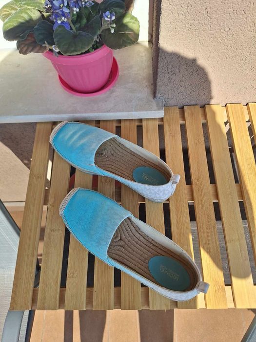 Продавам еспадрили