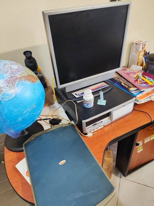 Компютър HP в перфектно  състояние + Скенер UMAX