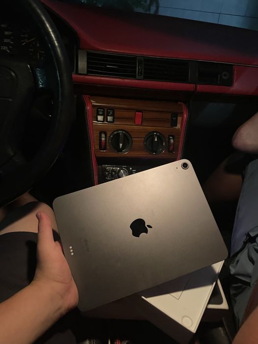 Ipad air 256 5th gen