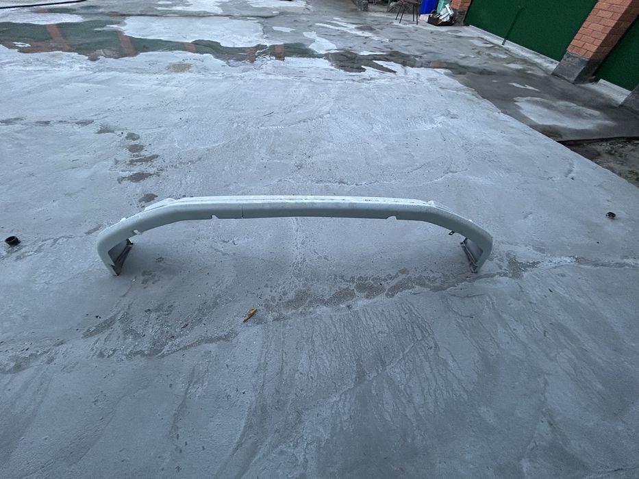 Губа переднего бампера (Toyota Velfire)