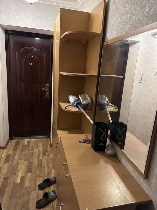 Продам прихожую б/у